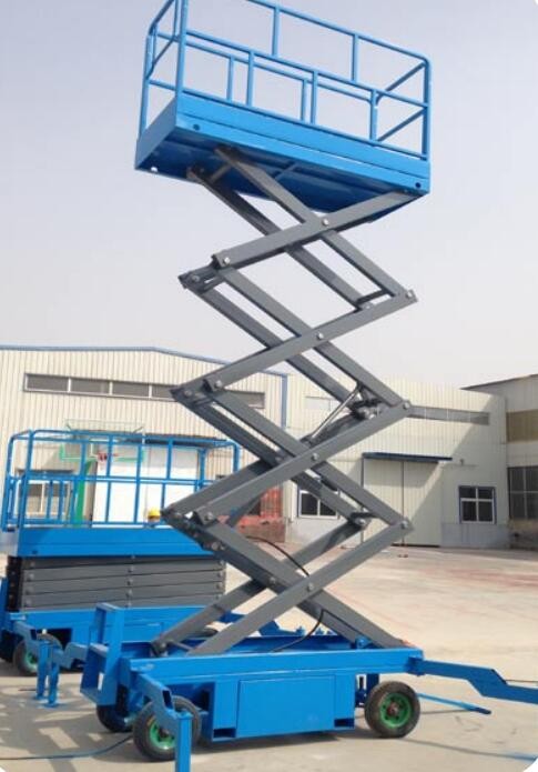  Four wheels indoor manual scissors lift